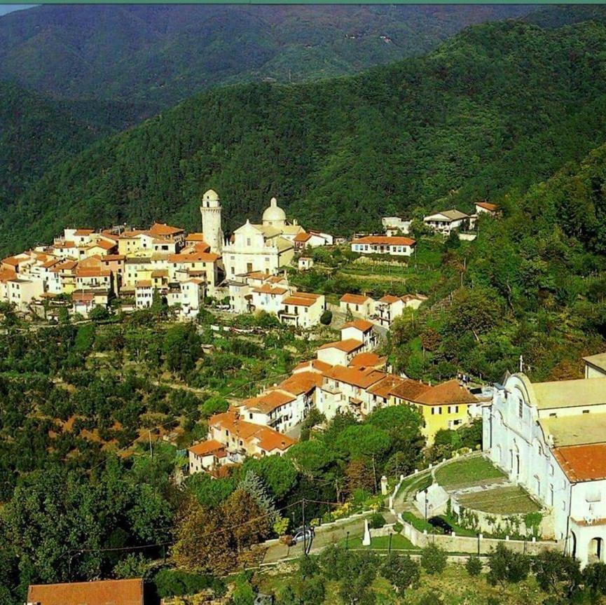 Al Vecchio Convento Mare E Monti Bed & Breakfast Ortonovo Exterior photo